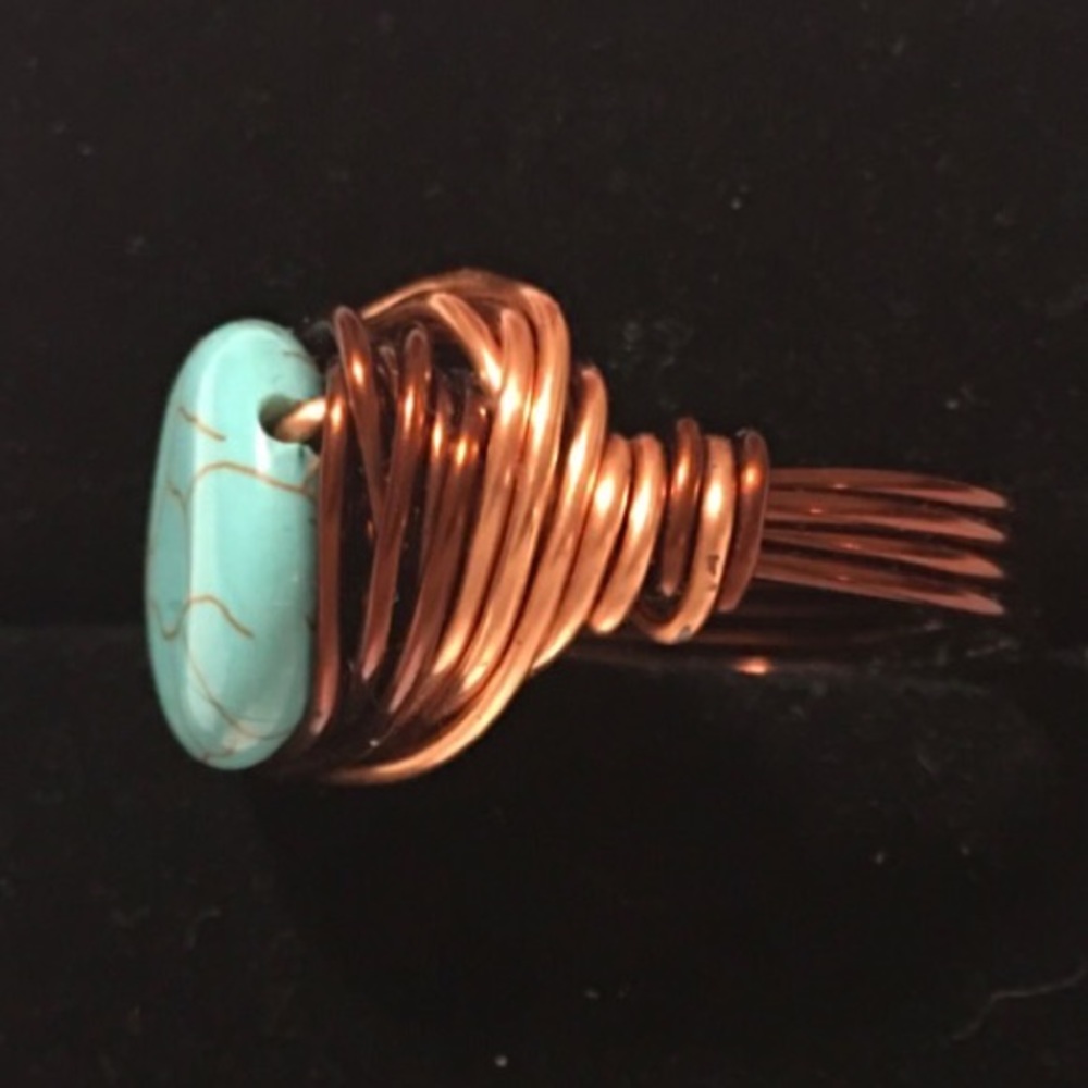 Wire wrapped ring. - Picture 2 of 5